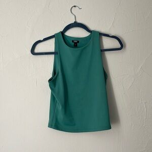 sleeveless Express top, green